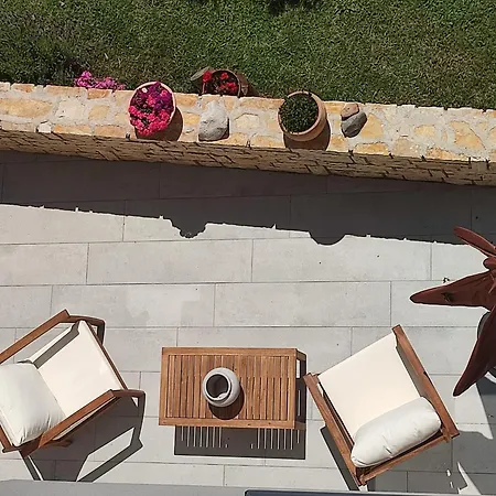 בית הארחה Maella Garden